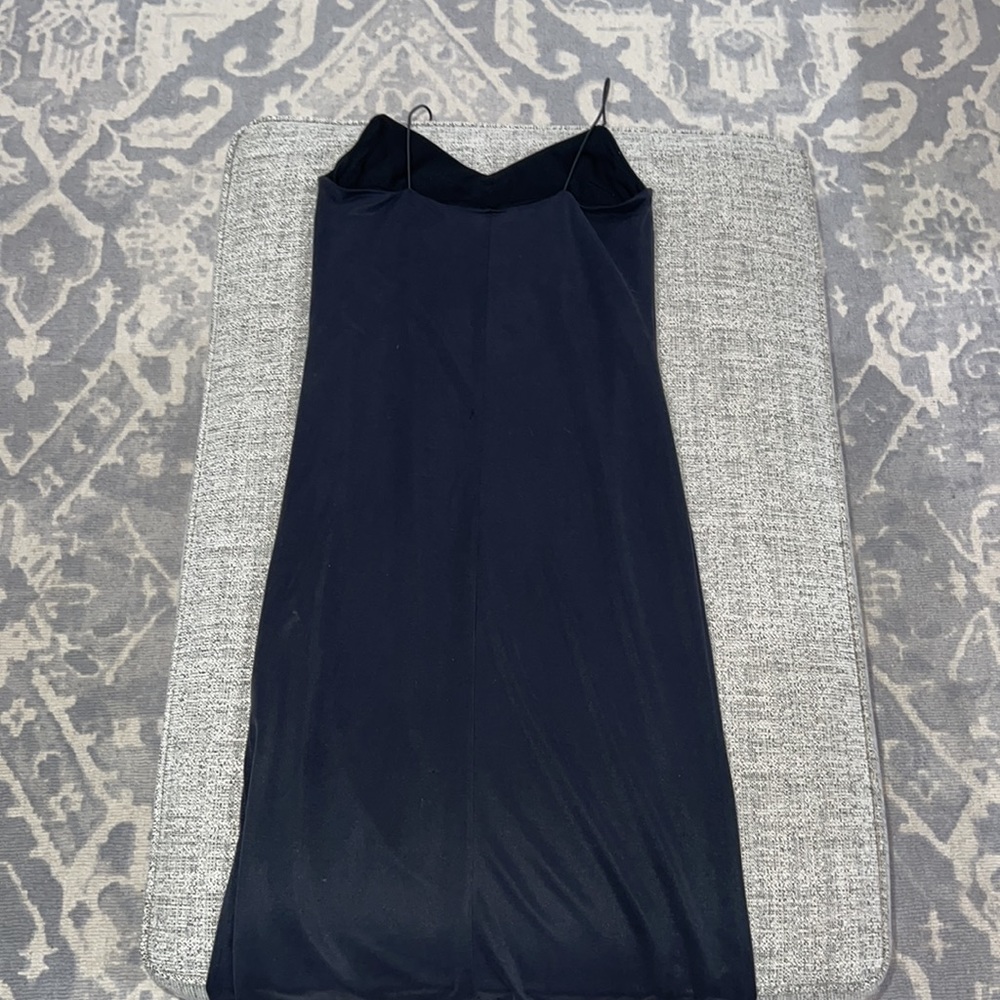 Straight line thin strap dress - Picture 4 of 4